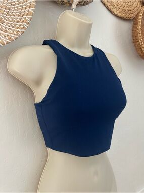Athleta Conscious Crop Sports Bra in Navy. Size XS (A-C)